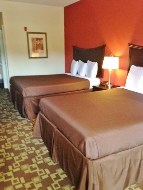 Americas Best Value Inn Byhalia Room photo