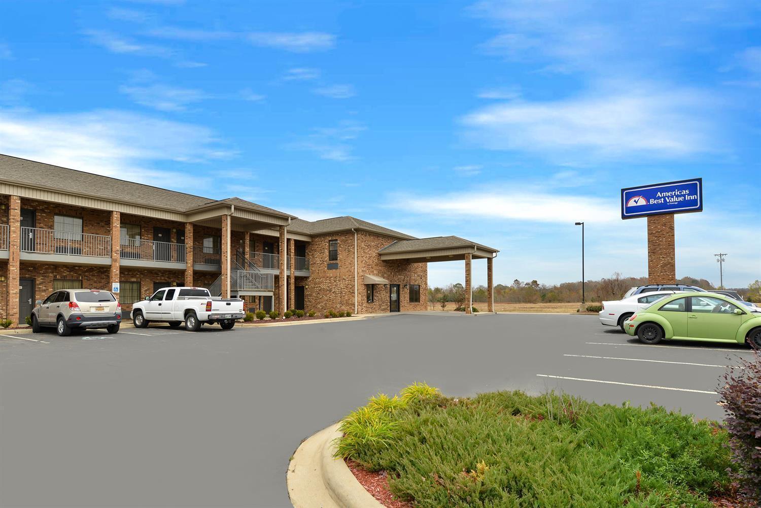 Americas Best Value Inn Byhalia Exterior photo