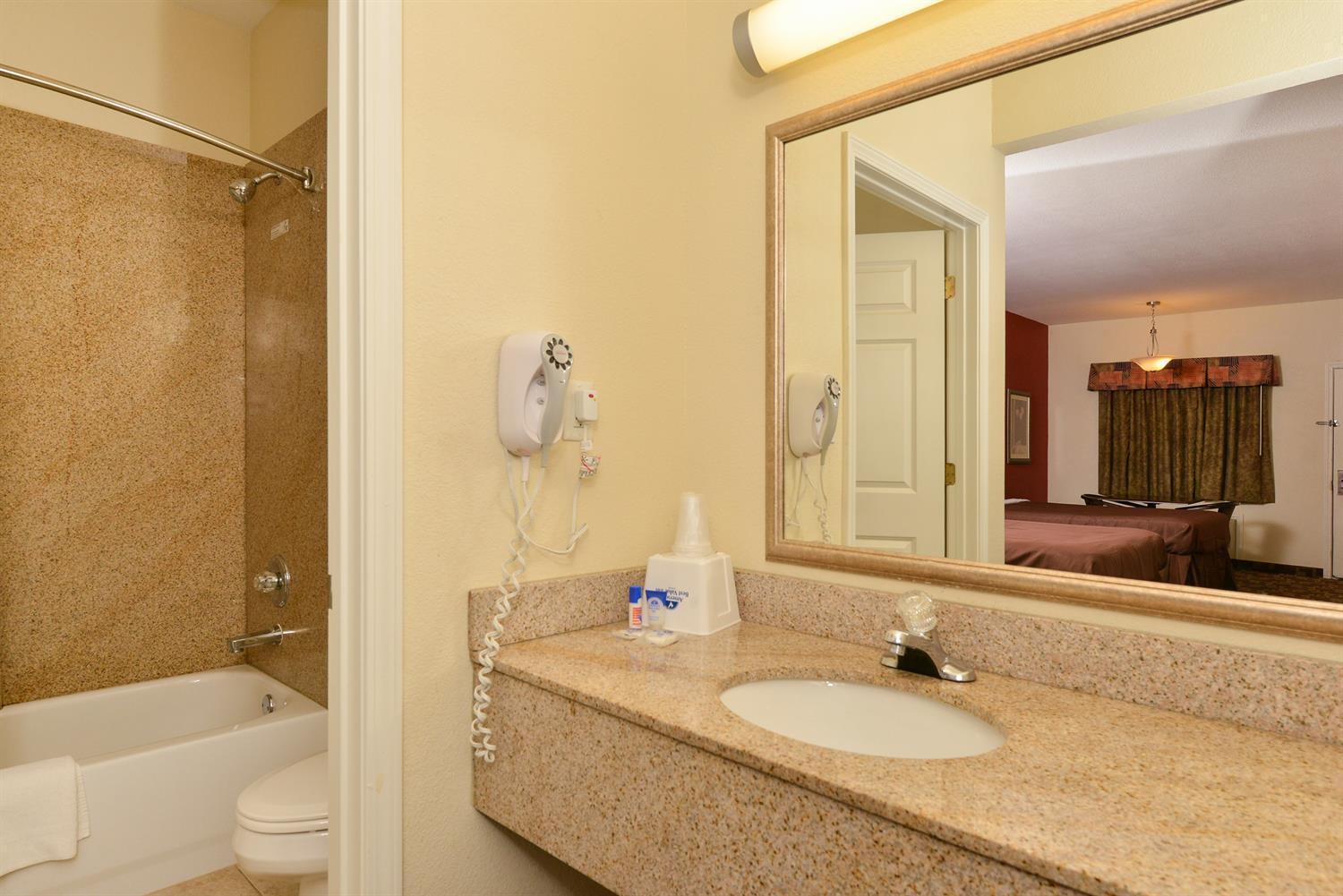 Americas Best Value Inn Byhalia Exterior photo