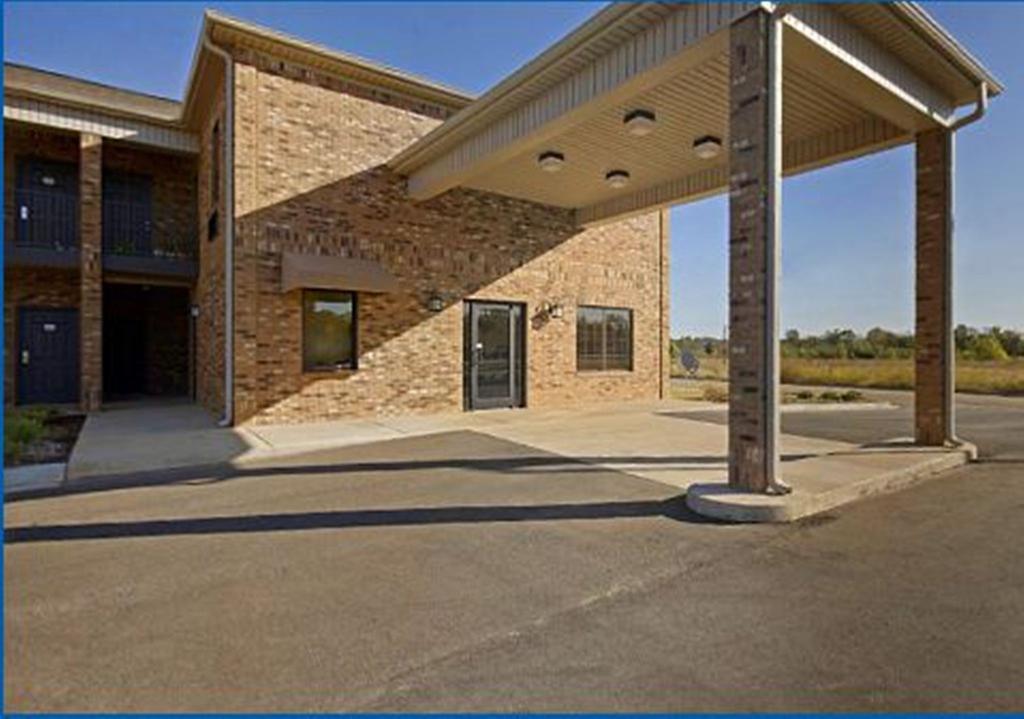 Americas Best Value Inn Byhalia Exterior photo
